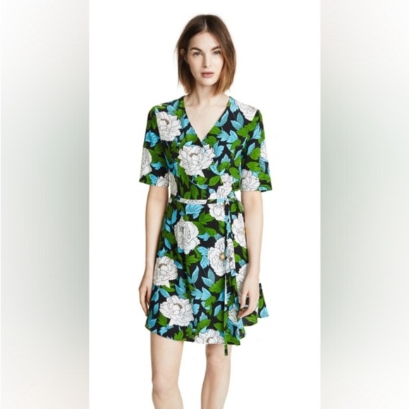 Diane Von Furstenberg Savilla Wrap Silk Floral Mini Dress 4 Luxury Resort wear - Picture 1 of 16